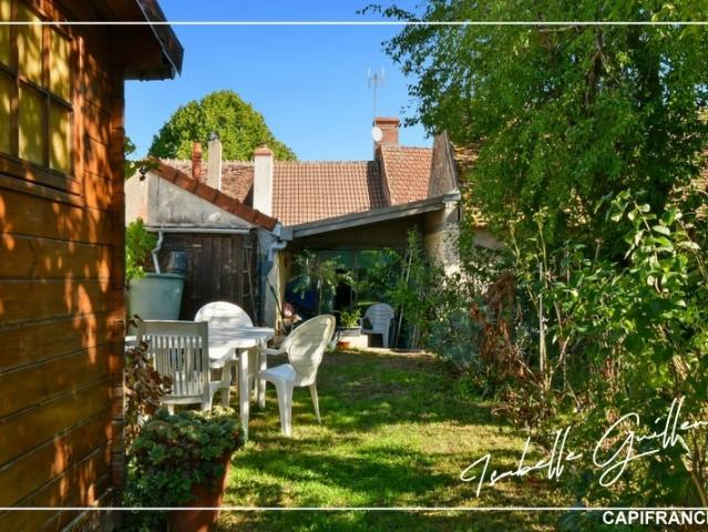 Maison vente à Saint-Amand-Montrond, Le Châtelet
