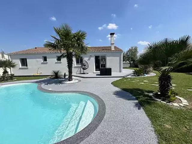 Maison vente à Saintes, Le Chay