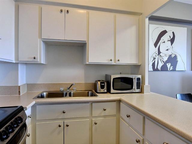Apartment for rent in St. Leonard's, Quebec