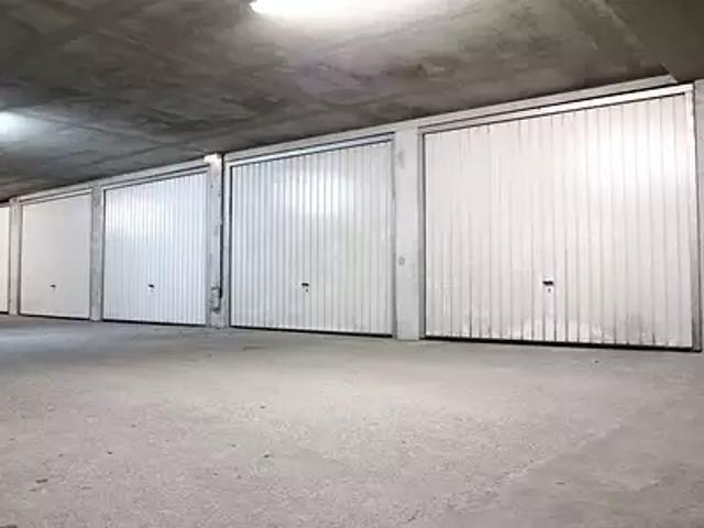 Garage location à Le Chesnay, Le Chesnay-Rocquencourt