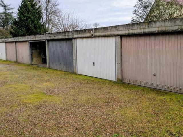 Garage vente à Roanne, Le Coteau