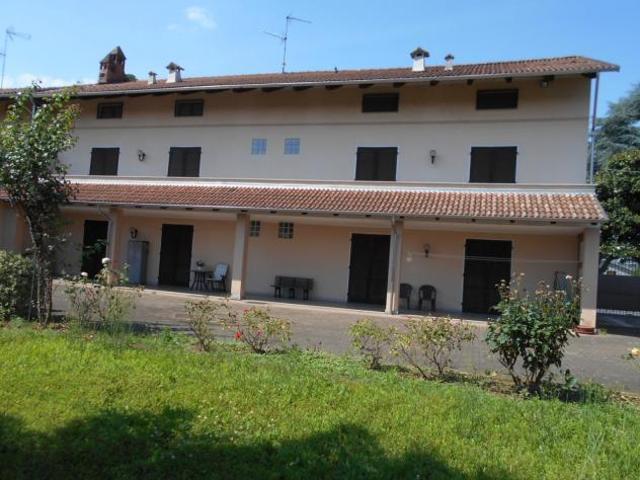Villa Indipendente in vendita a Piemonte, Vercelli