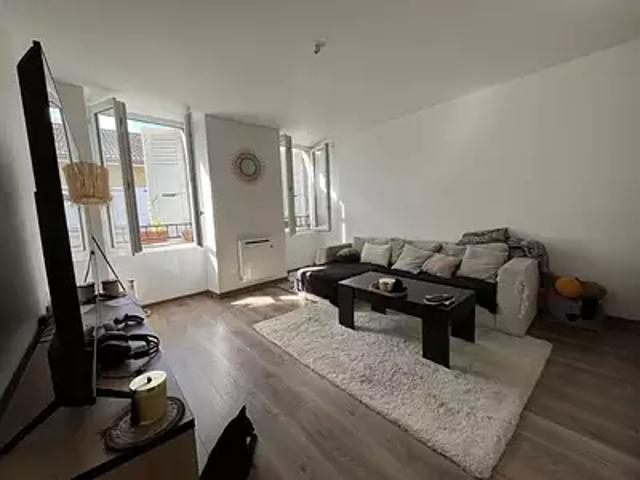 Appartement location à Le Bourg, Le Grand-Serre