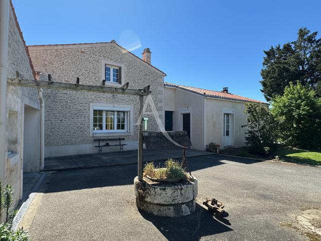 Maison vente à Fontenay-le-Comte, Le Gué-de-velluire