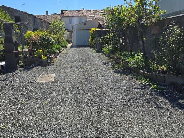 Maison vente à Fontenay-le-Comte, Le Gué-de-velluire
