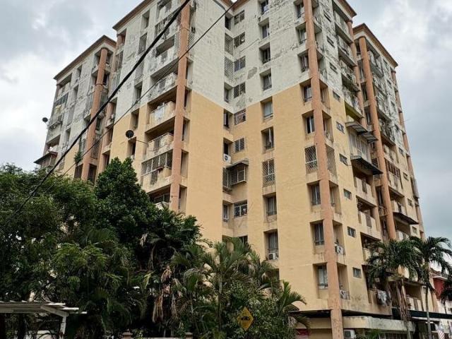 Condominium for sale in Langat, Selangor