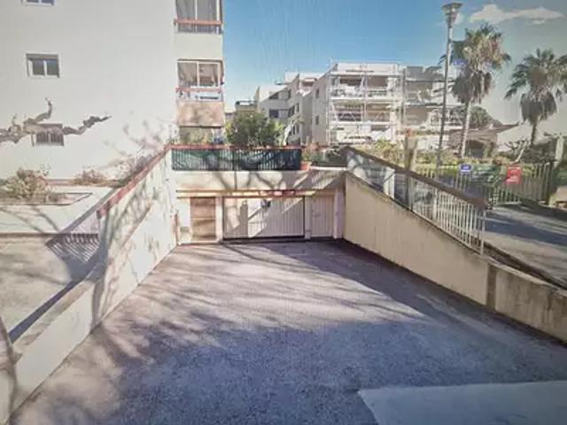 Garage location à Arrondissement de Toulon, Le Lavandou