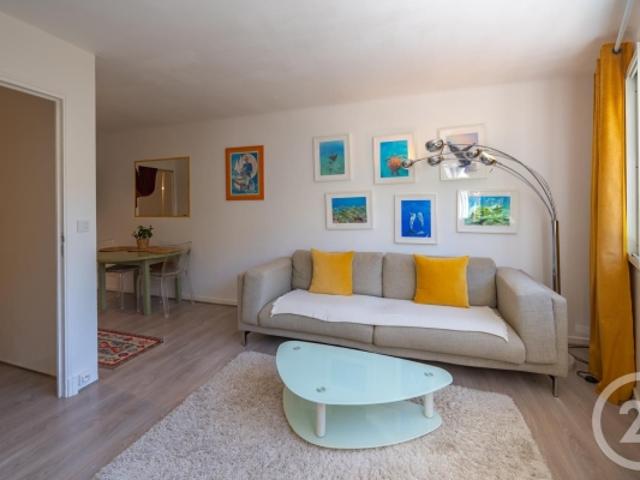 Appartement vente à Arrondissement de Toulon, Le Lavandou
