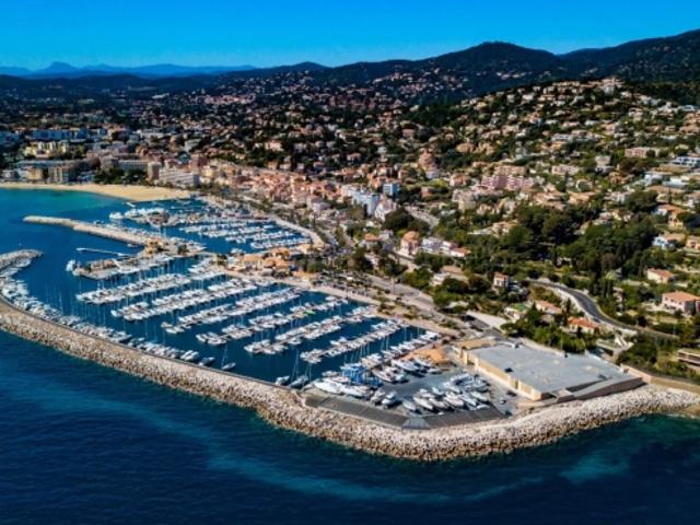 Appartement vente à Arrondissement de Toulon, Le Lavandou