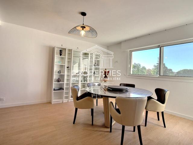 Appartement vente à Arrondissement de Toulon, Le Lavandou