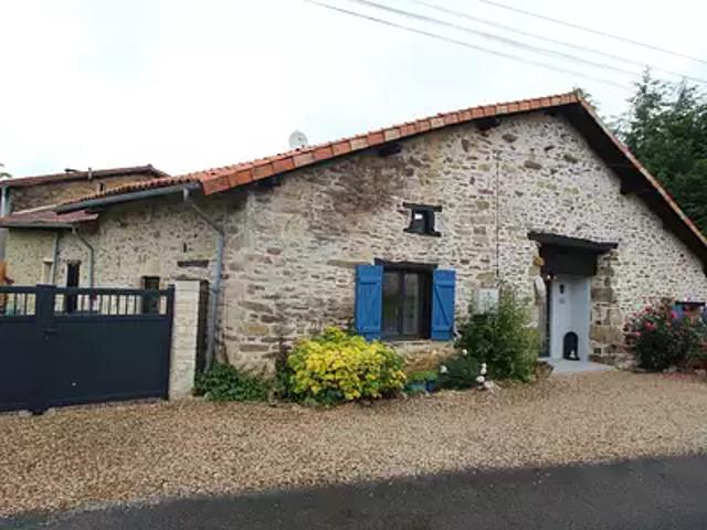 Maison vente à Confolens, Le Lindois