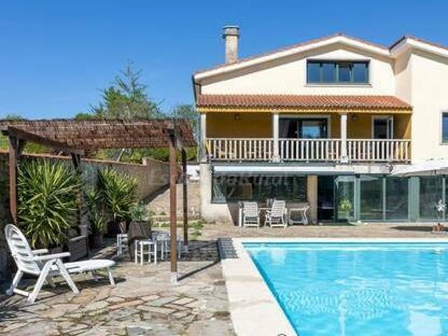 Casa en alquiler en Ames, Santiago