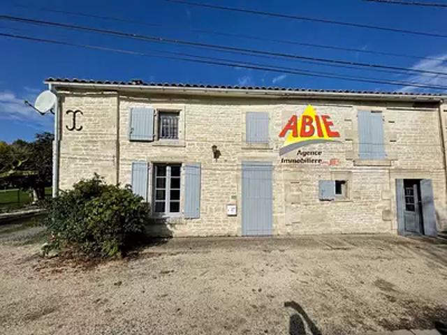 Maison vente à Fontenay-le-Comte, Le Mazeau