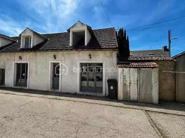 Maison vente à Méréville, Le Mérévillois