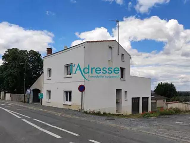 Maison vente à Cholet, Le Mesnil-en-vallée