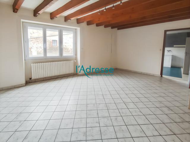 Maison vente à Cholet, Le Mesnil-en-vallée