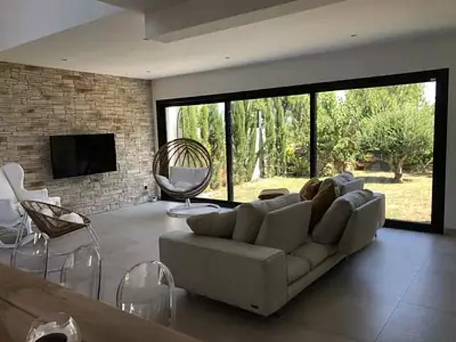 Maison vente à Saint-Germain-en-Laye, Le Mesnil-le-roi