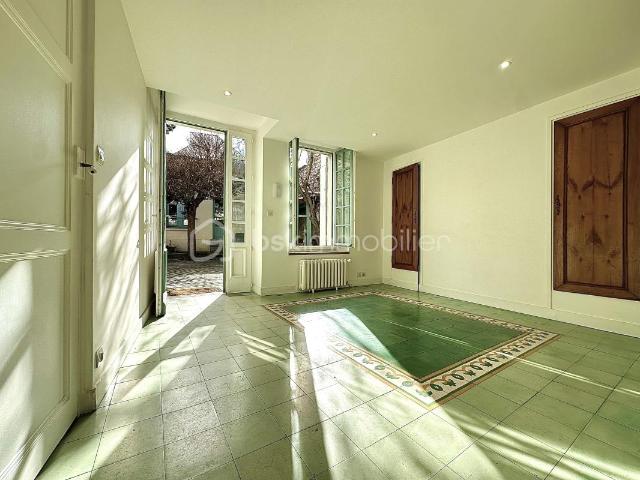 Maison vente à Saint-Germain-en-Laye, Le Mesnil-le-roi