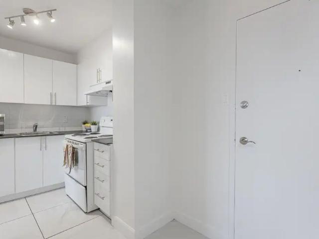 Apartment for rent in Vieux Saint-Laurent, Montréal