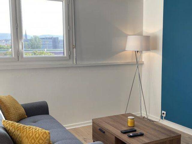 Studio location à Les Bughes, Clermont-Ferrand