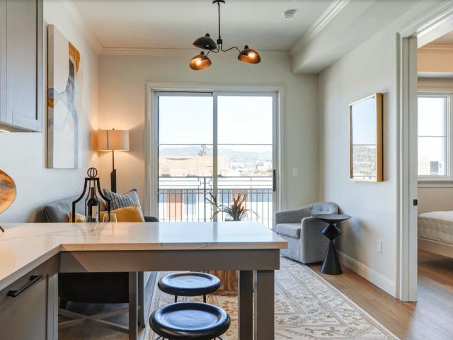 Apartment for rent in Canoga Park, California