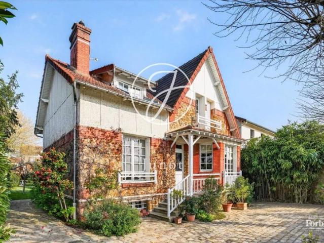 Maison vente à Saint-Germain-en-Laye, Le Pecq