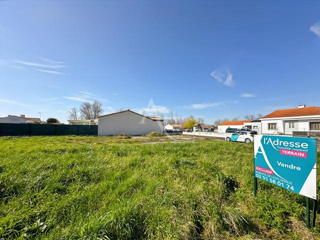 Terrain vente à Les Sables-d'Olonne, Le Perrier