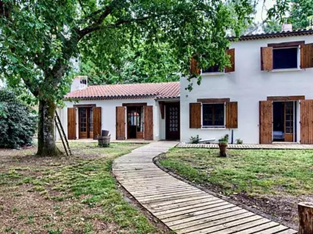 Maison location à Bordeaux, Le Pian-médoc