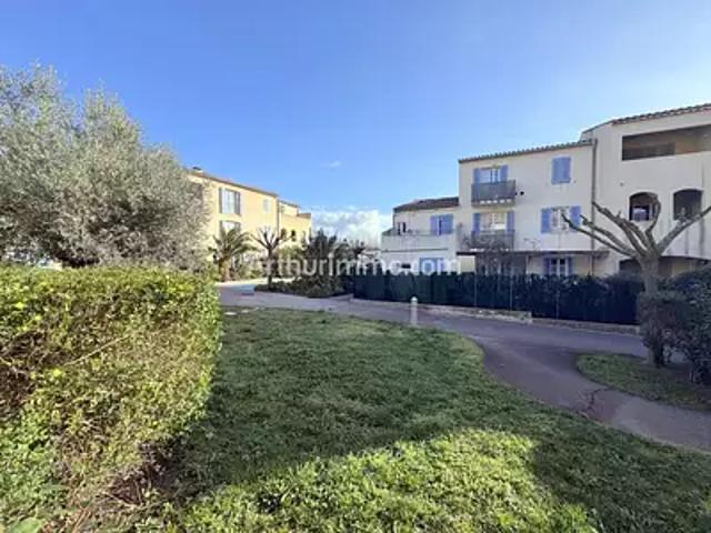 Appartement vente à Les Mas de Saint-Pierre, Le Plan-de-la-Tour