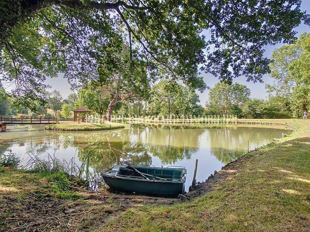 Terrain vente à Le Poiré-sur-vie, Vendée