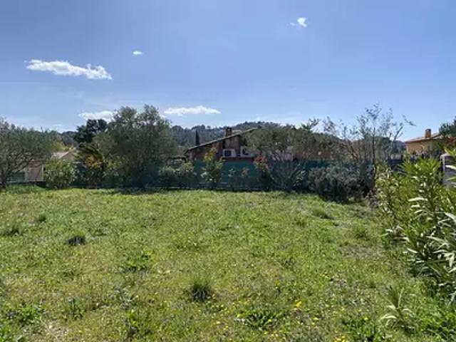 Terrain vente à Arrondissement de Toulon, Le Pradet