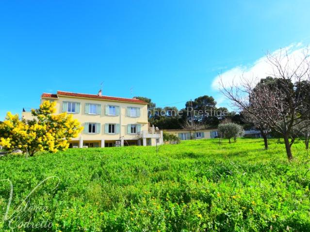 Villa vente à Arrondissement de Toulon, Le Pradet