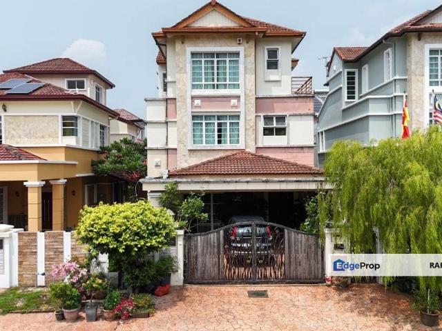 House for sale in Taman Pinggiran Putra, Majlis Bandaraya Subang Jaya