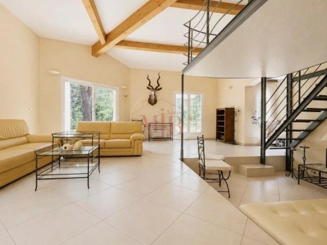 Maison vente à Aix-en-Provence, Le Puy-sainte-réparade