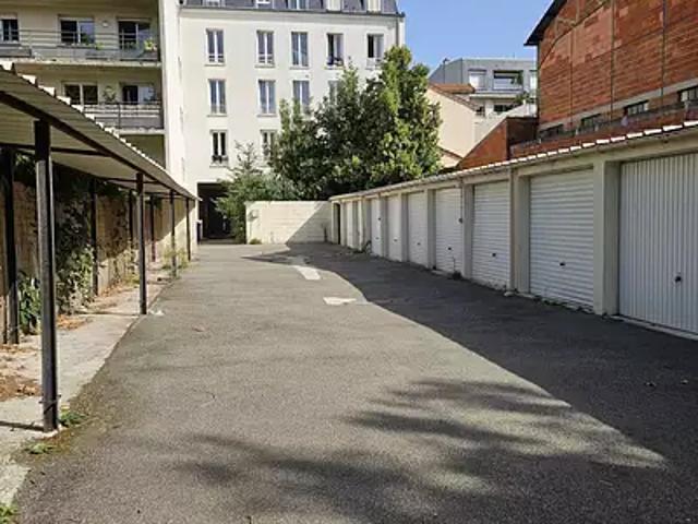 Garage location à Le Raincy