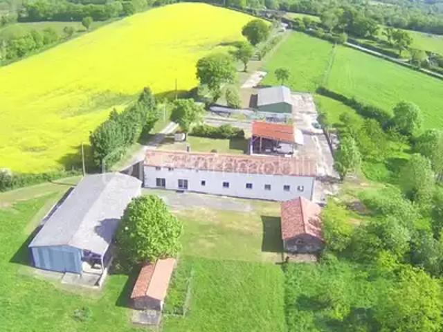 Maison vente à Parthenay, Le Retail