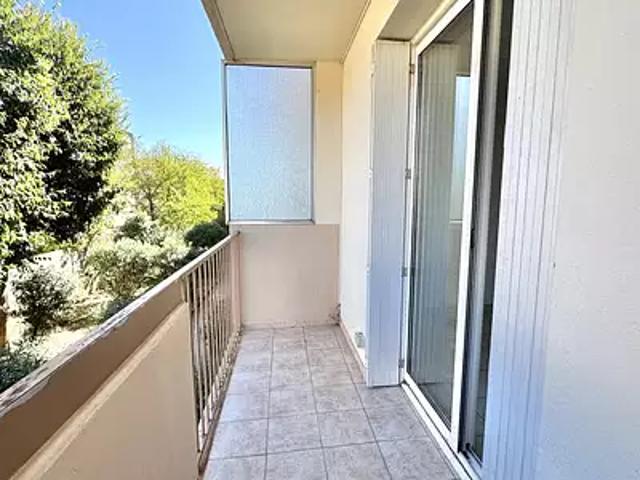 Appartement vente à Arrondissement de Toulon, Le Revest-les-eaux