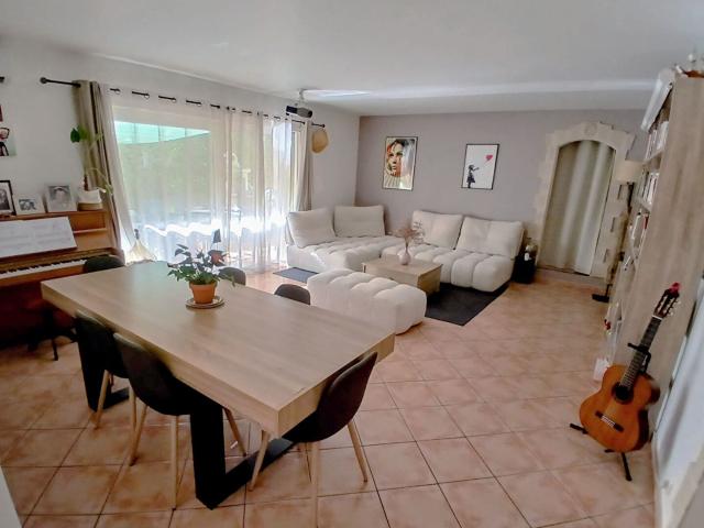 Maison vente à Arrondissement de Toulon, Le Revest-les-eaux