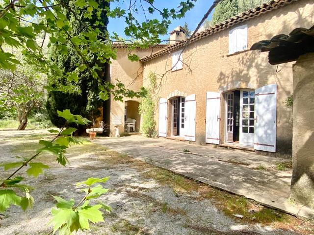 Maison vente à Arrondissement de Toulon, Le Revest-les-eaux