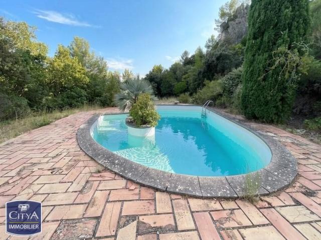 Maison vente à Arrondissement de Toulon, Le Revest-les-eaux