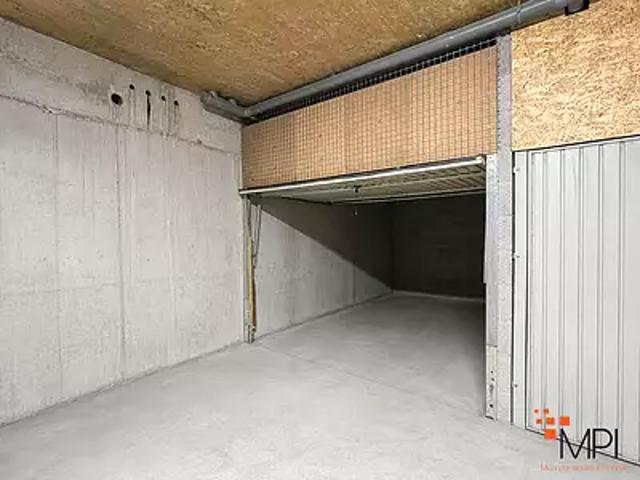 Garage vente à La Motte Béligné, Le Rheu
