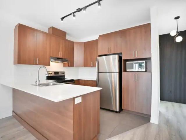 Apartment for rent in St. Leonard's, Quebec