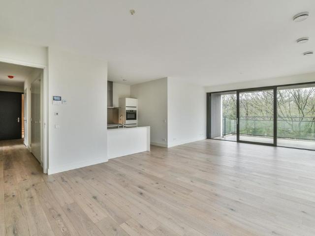 Appartement te huur in Stratum, Acht