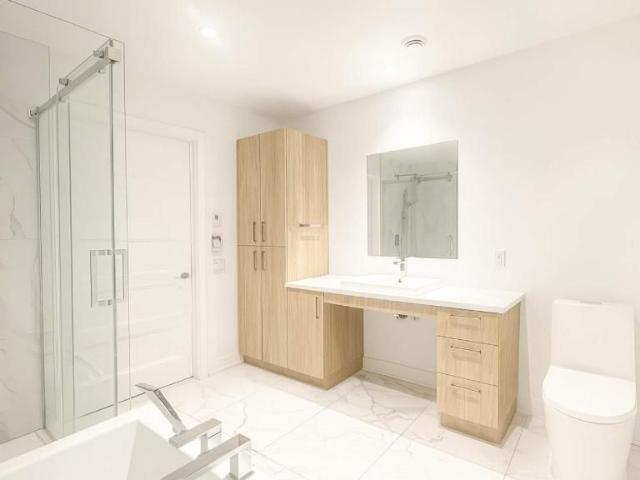 Apartment for rent in Saint-charles-borromée, Quebec