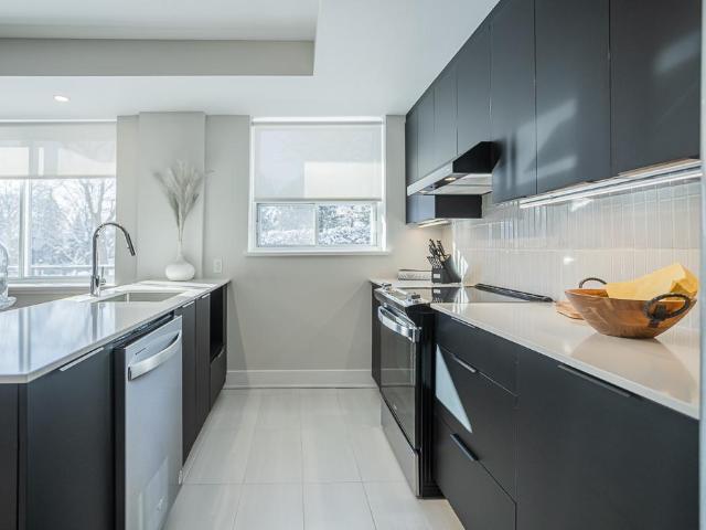 Apartment for rent in Mont-royal, Quebec