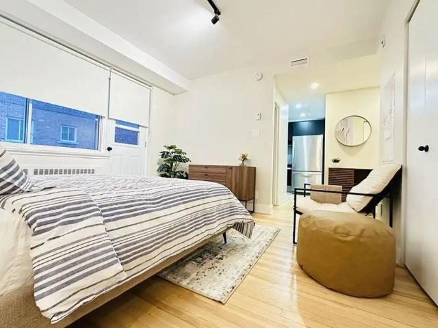 Apartment for rent in Mont-Royal, Montréal (région administrative)