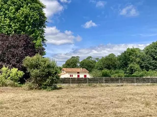 Terrain vente à Bordeaux, Le Taillan-médoc