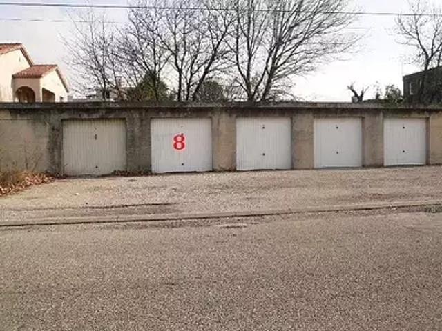 Garage location à Privas, Le Teil