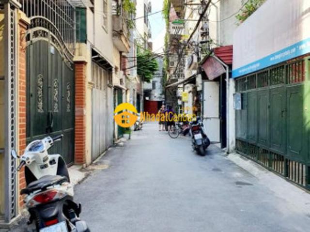 Nhà mặt phố bán