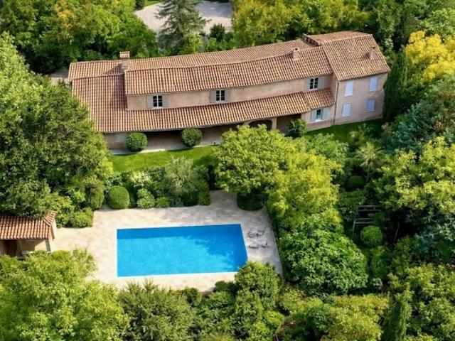 Maison vente à Aix-en-Provence, Le Tholonet